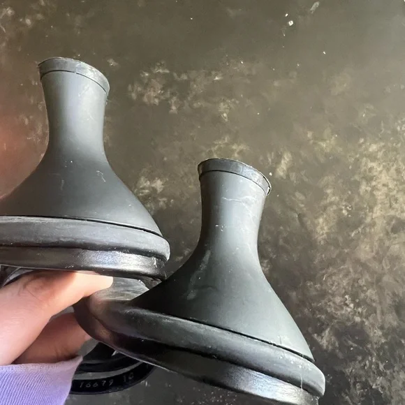 Stuart Weitzman Black Strappy Mule size 10 for Summer - Picture 6 of 7